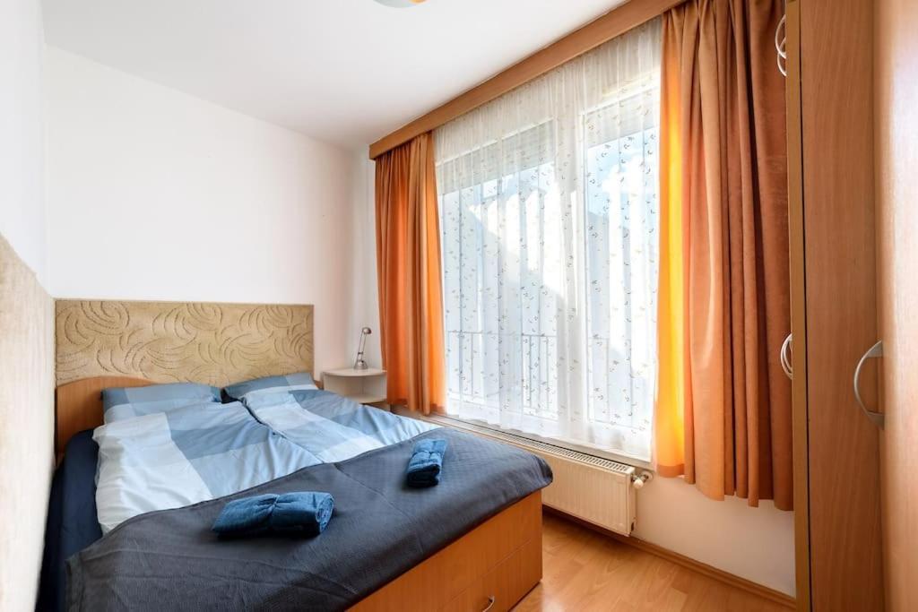 بودابست Lovely Apartment In City Centre For 4 Guests المظهر الخارجي الصورة