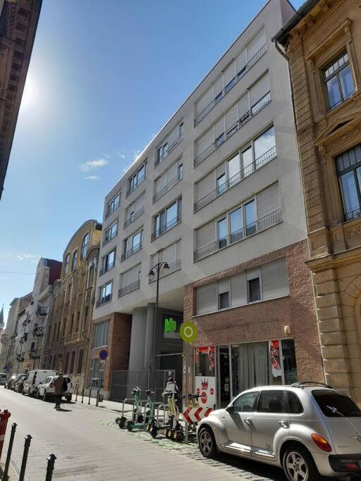 بودابست Lovely Apartment In City Centre For 4 Guests المظهر الخارجي الصورة